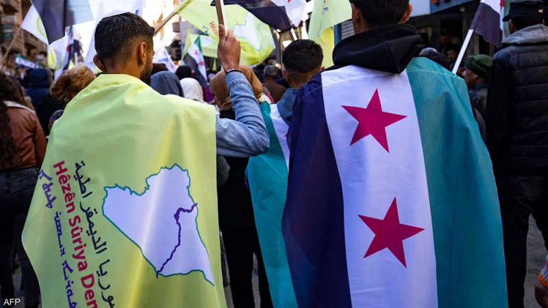 لقاء يكشف موقف الأكراد الأقوى.. ماذا منحهم نزيف السويداء؟
