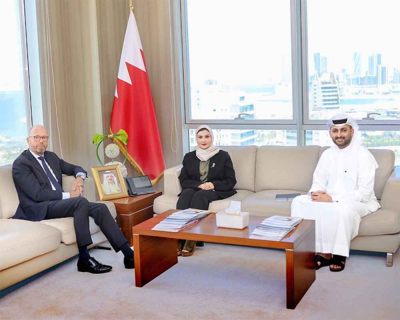 الأمين العام للتظلمات تستقبل سفير مملكة هولندا المعتمد في البحرين بمناسبة قرب انتهاء فترة عمله الدبلوماسي