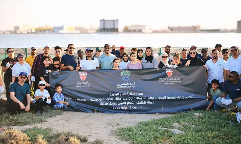 "البلديات والزراعة" تنظم حملة لتنظيف أشجار القرم في حالة أم البيض