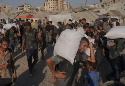 لتسليم المساعدات.. إسرائيل تعلن تعليق العمليات العسكرية في 3 مناطق بغزة
