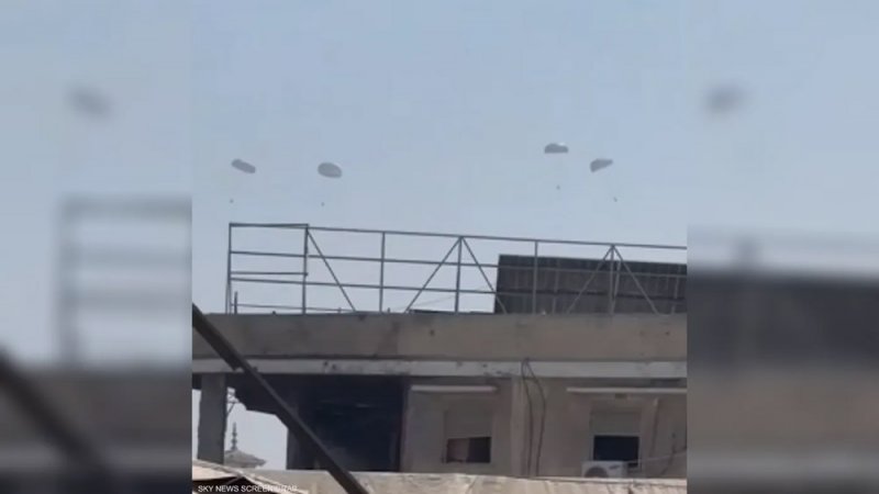 عمليات إنزال جوي لمساعدات أردنية إماراتية في غزة