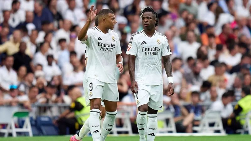 "انس الأمر".. ريال مدريد يرفض مساواة فينيسيوس بمبابي