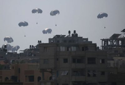 غزة.. 21 قتيلا بقصف إسرائيلي وارتفاع وفيات الجوع إلى 154
