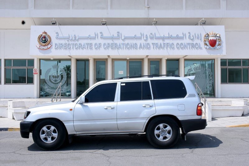 "المرور": ضبط سائق متهور عرّض سلامة مستخدمي الطريق للخطر