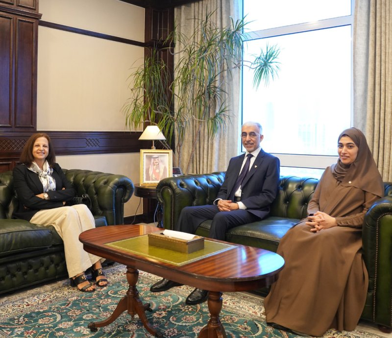 الدفع بالتعاون البحريني اللبناني نحو آفاق أرحب