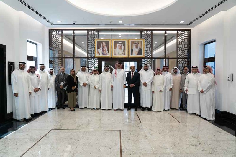 الأمين العام لمجلس النواب يكرم الكفاءات الوطنية العاملة على تحقيق شهادة الآيزو