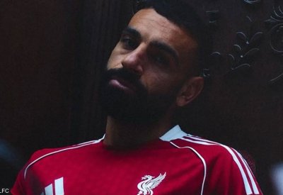 صلاح يظهر بقميص ليفربول الجديد قبل انطلاق الدوري