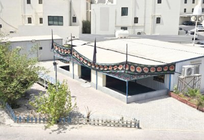 “كابينة” صلاة في “اللوزي” بلا كهرباء