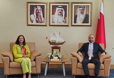 وزير التنمية الاجتماعية يستقبل القائم بأعمال سفارة الجمهورية اللبنانية لدى مملكة البحرين