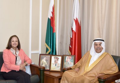 وزير شؤون الدفاع يستقبل القائم بأعمال سفارة الجمهورية اللبنانية لدى مملكة البحرين