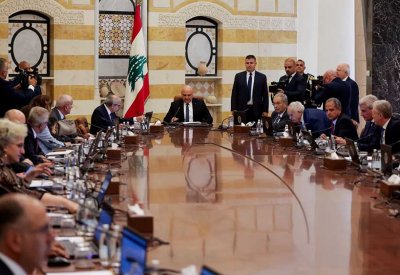 لبنان يوافق على إنهاء الوجود المسلح بما فيه حزب الله
