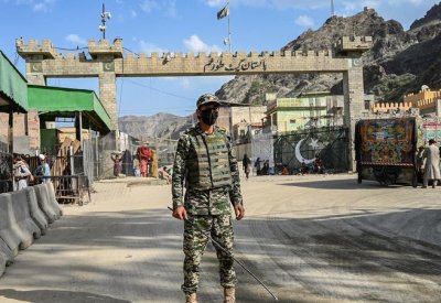 الجيش الباكستاني: مقتل 33 مسلحاً حاولوا العبور من أفغانستان