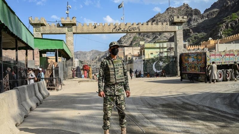 الجيش الباكستاني: مقتل 33 مسلحاً حاولوا العبور من أفغانستان