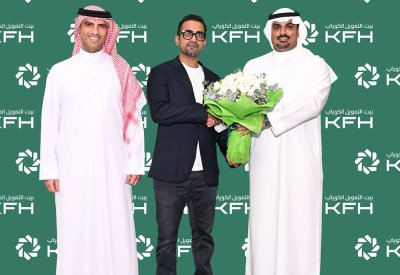 الاحتفال بفائز النصف مليون دينار بحريني من حصادي في المقر الرئيسي لبيت التمويل الكويتي