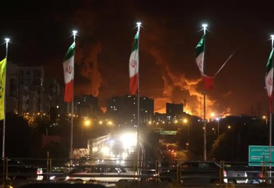 حريق كبير في منطقة اقتصادية جنوب غربي طهران