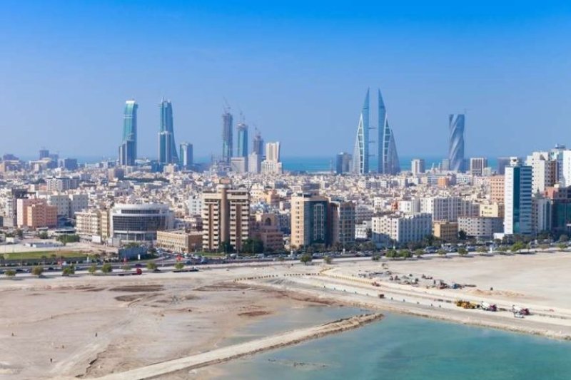 طقس حار ورطب مع تحذير من رياح قوية في البحرين