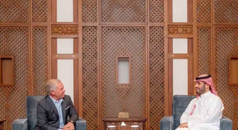 ولي العهد السعودي يستقبل ملك الأردن ويبحثان تعزيز العلاقات الثنائية وتطورات الأوضاع الإقليمية