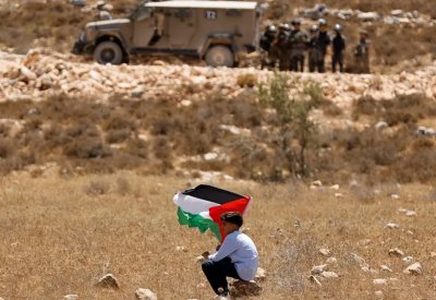 سموتريتش يلوح بإدخال مليون مستوطن للضفة.. وتنديدات دولية