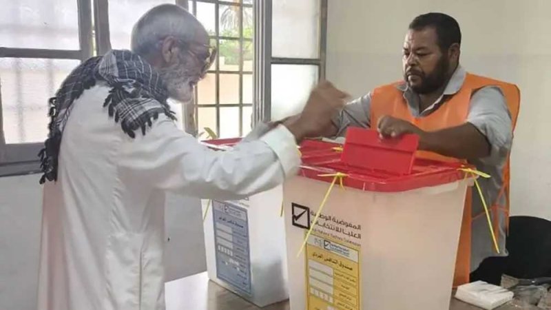 ليبيا.. بداية متعثرة للانتخابات البلدية بسبب عراقيل أمنية