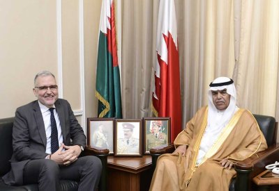 وزير شؤون الدفاع يشيد بالعلاقات الأخوية مع المغرب