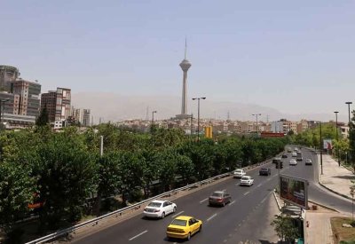"جبهة الإصلاحات" في إيران تدعو لوقف التخصيب طوعا