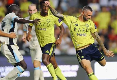 النصر في نهائي السوبر السعودي.. هزم الاتحاد بـ10 لاعبين
