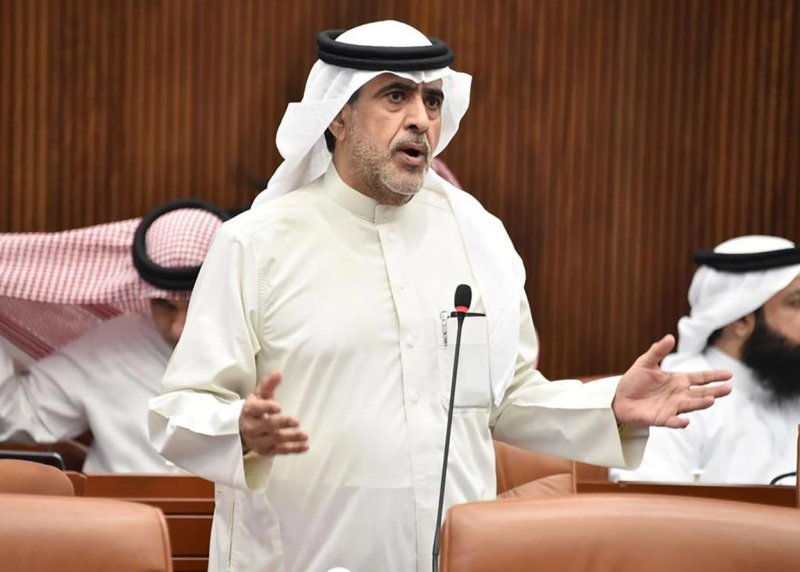 بوعنق يدعو للتحقق من وفاة طفل بسبب مشروب طاقة