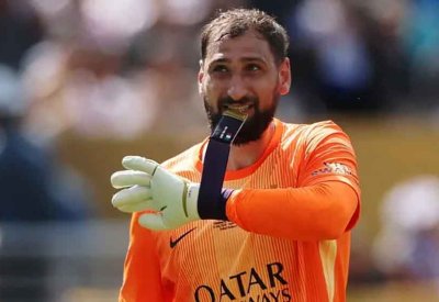 دوناروما يقترب من حراسة مرمى مانشستر سيتي