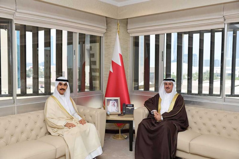 وزير العدل يستقبل سفير دولة الكويت لدى البحرين