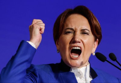 استقالات جماعية من حزب تركي يعارض مبادرة أردوغان وأوجلان