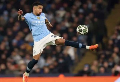 بعد فشل صفقة إيزي.. توتنهام يلاحق لاعب مانشستر سيتي