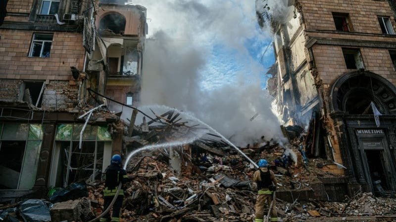 كييف: روسيا تضرب مصنعاً أميركياً للإلكترونيات بأوكرانيا وتصيب 15