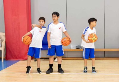 تدشين برنامج أكاديمية كرة السلة لأبناء "الملكية للأعمال الإنسانية"