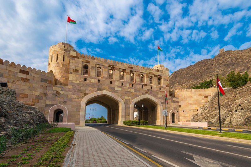 عُمان تطلق برنامج "الإقامة الذهبية" للمستثمرين يوم 31 أغسطس الحالي