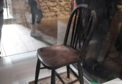 على هذا الكرسي.. نفذت بريطانيا آخر حكم إعدام في برج لندن