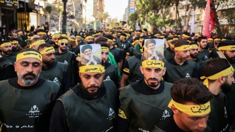 حزب الله يدعو للتحرك في الشارع.. رفضاً لتسليم السلاح
