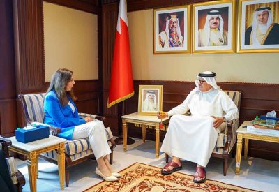 وزير الخارجية يستقبل سفيرة جمهورية مصر العربية لدى مملكة البحرين