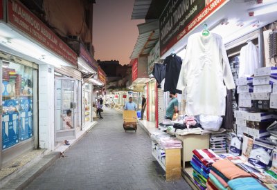 الأسواق القديمة.. فصل جديد من الحنين والعودة للمدارس