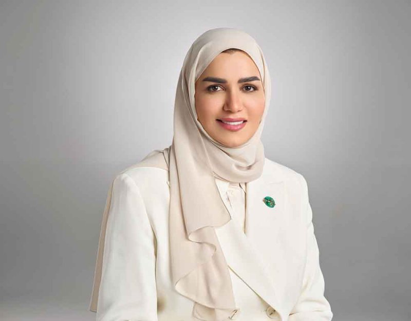 بنك البحرين الإسلامي يكرّم أول فائزة بمنحة الماجستير "من الطموح إلى القيادة"