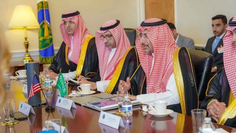 وزير الصناعة السعودي يناقش مع شركات أميركية فرص الاستثمار الصناعي والتعديني
