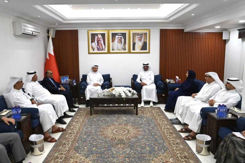 محافظ الشمالية يشيد بدور القطاع الخاص في دعم مشروع الحقيبة المدرسية