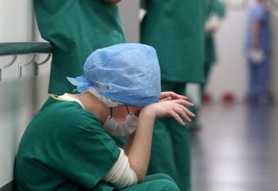 تقرير: حكومة فرنسا تطلب من المستشفيات الاستعداد للحرب