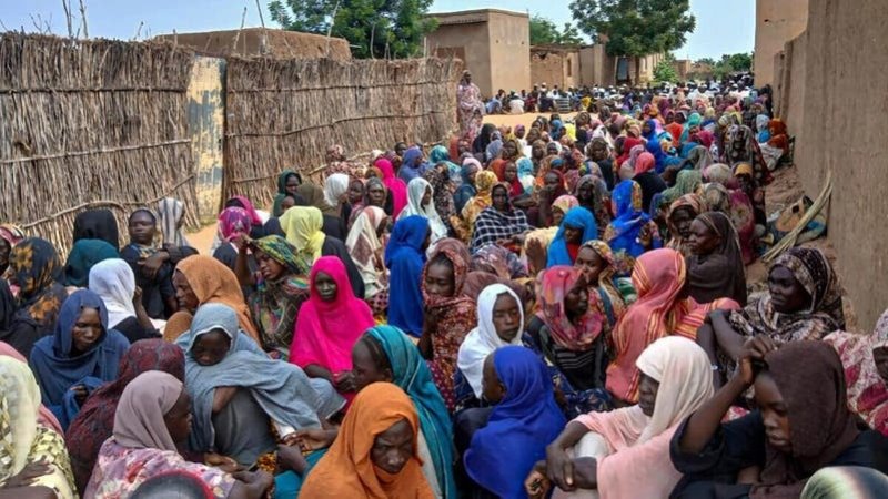 الجوع يطارد سكان الفاشر غرب السودان.. وجثث تملأ الطرقات