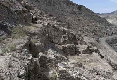 زلزال أفغانستان.. تقارير رسمية تتحدث عن مئات القتلى والجرحى