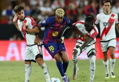 برشلونة "الباهت" ينجو من الخسارة أمام رايو فايكانو