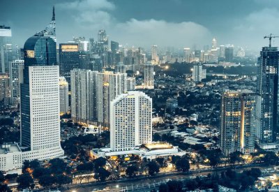 الاحتجاجات تضرب العملة وأسواق الأسهم.. ماذا يحدث في إندونيسيا؟