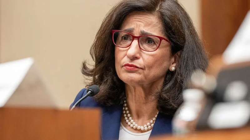 كير ستارمر يستعين بـ"بارونة" من أصول مصرية لإعادة ضبط اقتصاد بريطانيا