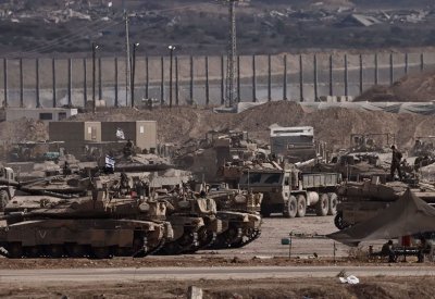 إسرائيل تقتل مسلحين بارزين لحماس في شمال ووسط غزة