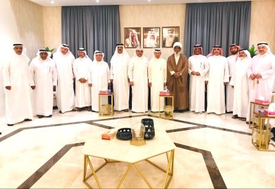 محافظ الشمالية يزور مجلس الدكتور محمد خنجي بمدينة حمد