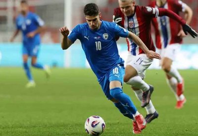 جماهير فياريال تهاجم إدارة النادي بعد التعاقد مع لاعب إسرائيلي